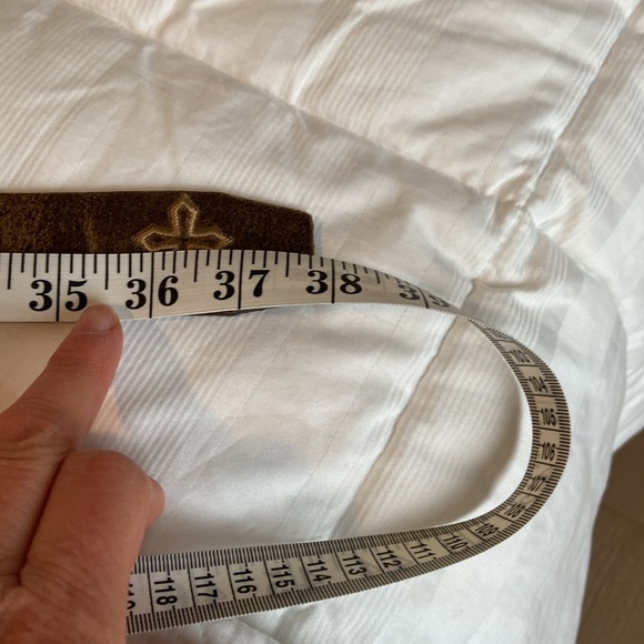 Gorgeous leather western belt by Justin - Picture 4 of 6